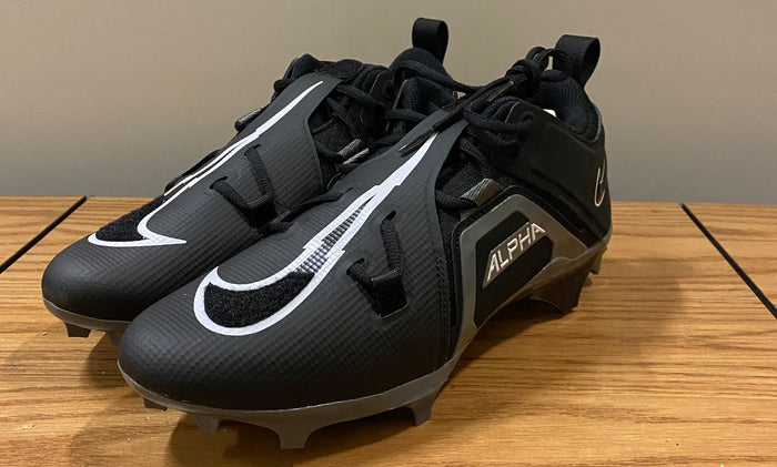 Alpha Menace Pro 3 Low P Football Cleats Size 10.5 (Black)