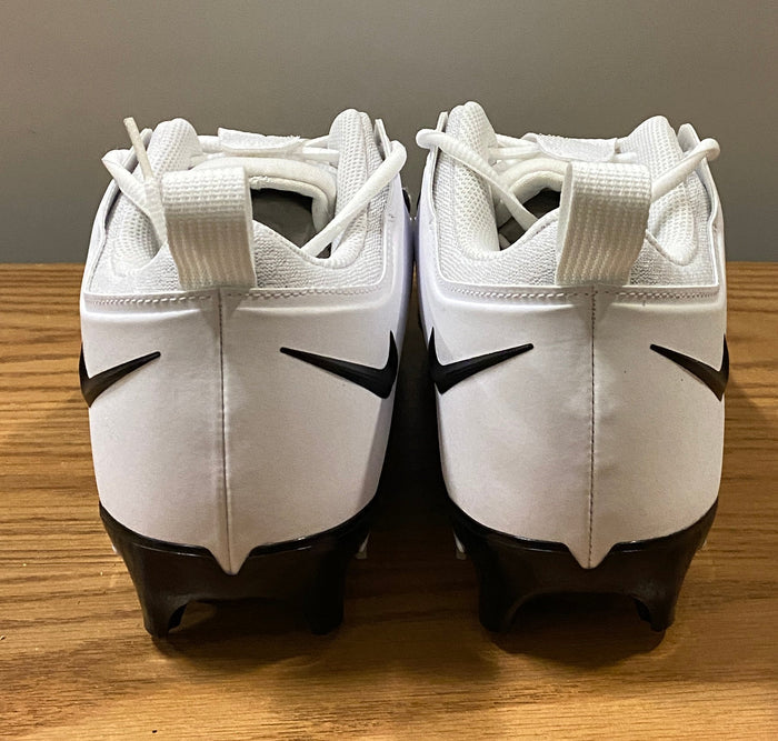 Alpha Menace Pro 3 Low P Football Cleats Size 9.5 (White)