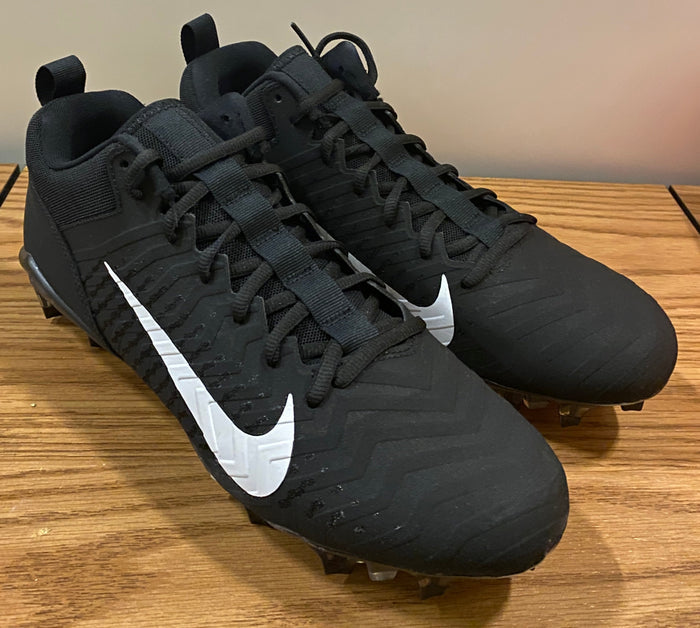 Alpha Menace Pro Low P Football Cleats Size 11 (Black)