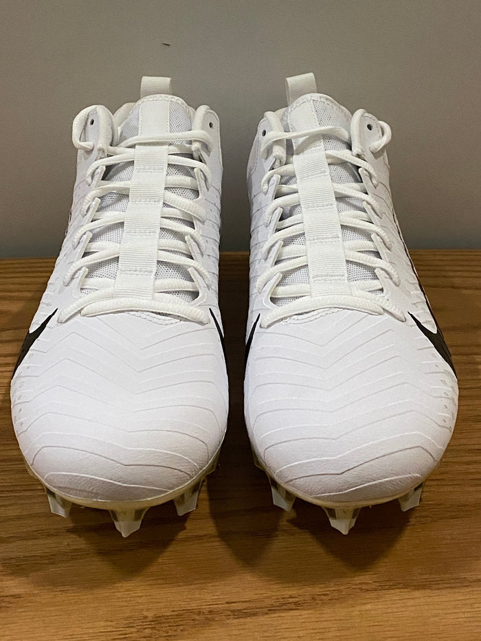 Alpha Menace Pro Low P Football Cleats Size 11 (White)