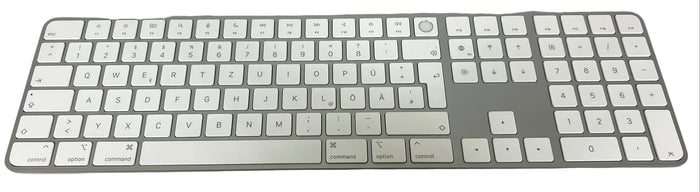Apple A2520 Keyboard