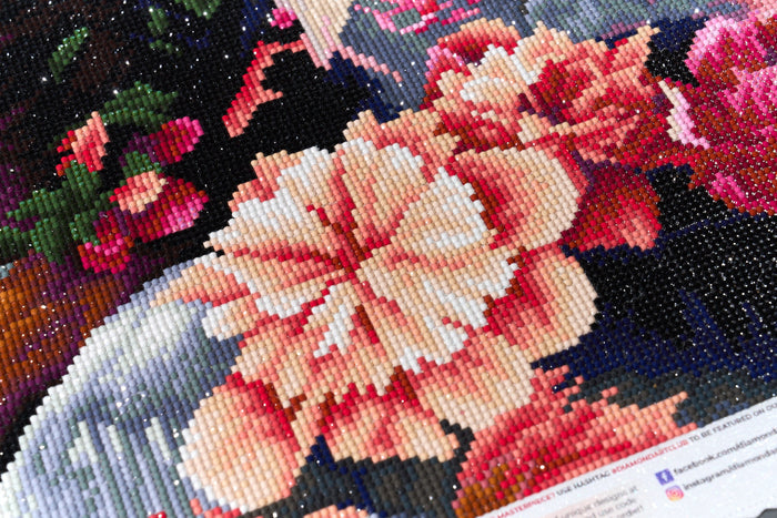 Diamond Painting Calling Me Softly 30" x 22" (75.9cm x 55.6cm) / Round with 67 Colors including 1 AB and 3 Fairy Dust Diamonds / 55,752