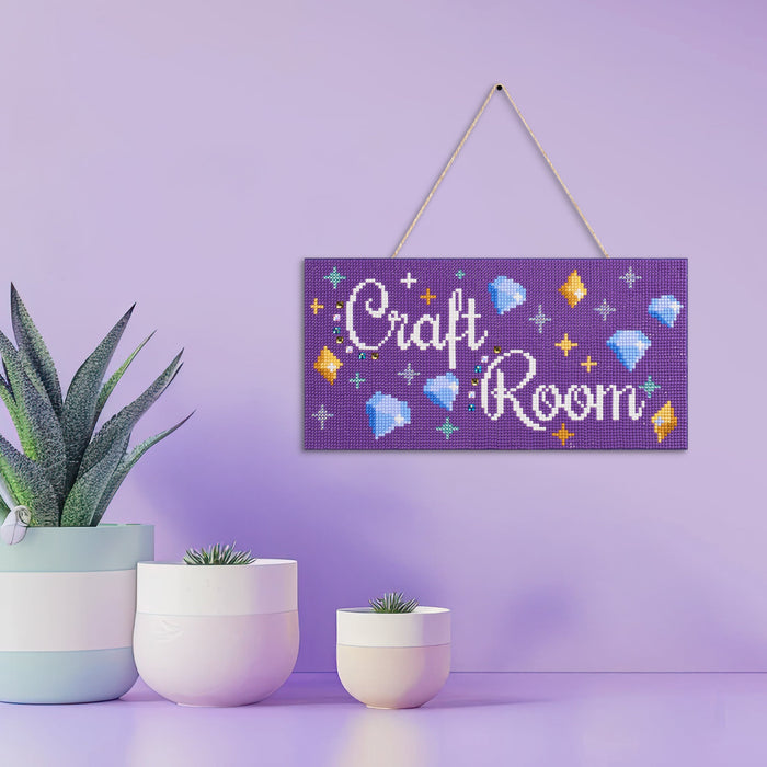 Diamond Painting Hanging Sign - Craft Room 6" x 12" (14.7cm x 29.7cm) / Square 14 Colors Including 1 AB and 1 Iridescent Diamond and 3 Special Diamonds and 3 Fairy Dust Diamonds / 7,021