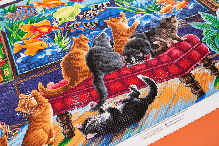 Diamond Painting Kittens and Fish Tank 38.6" x 27.6" (98cm x 70cm) / Square With 60 Colors Including 5 ABs / 110,433