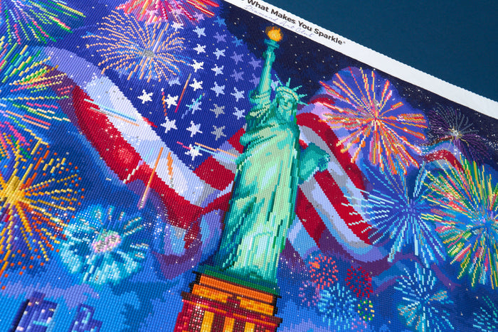 Diamond Painting Liberty Celebration 38.6" x 27.6" (97.8cm x 69.9cm) / Square with 92 Colors including 3 ABs and 1 Iridescent Diamond and 5 Fairy Dust Diamonds / 110,433