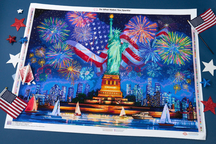 Diamond Painting Liberty Celebration 38.6" x 27.6" (97.8cm x 69.9cm) / Square with 92 Colors including 3 ABs and 1 Iridescent Diamond and 5 Fairy Dust Diamonds / 110,433