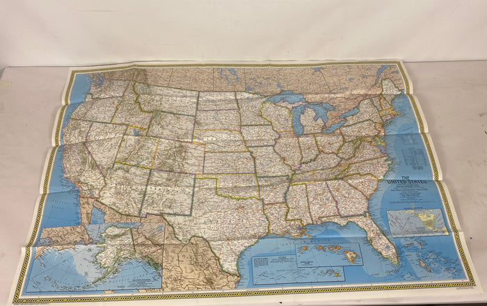 Lot of 2 Nat Geo United States Maps 1987-1996