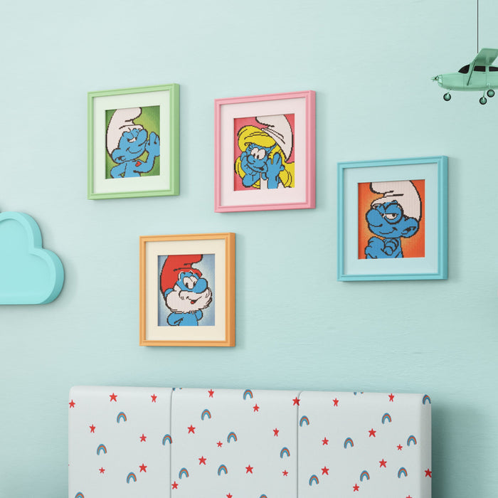 Diamond Painting Smurfette 9" x 9" (23cm x 23cm) / Round with 6 Colors including 1 Glow In The Dark Diamond and 1 Fairy Dust Diamond / 6,724