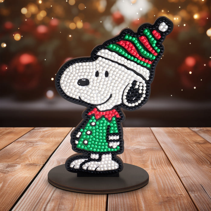 Diamond Painting Sparkle Pals™ - Snoopy Elf 5.5" x 3.1" (14cm x 8cm) / Round with 4 Colors including 2 Fairy Dust Diamonds / 679