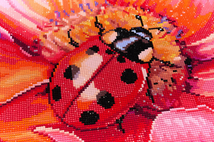 Diamond Painting Spotted in Spring 17" x 13" (42.7cm x 33cm) / Round with 54 Colors including 1 AB and 3 Fairy Dust Diamonds / 18,600