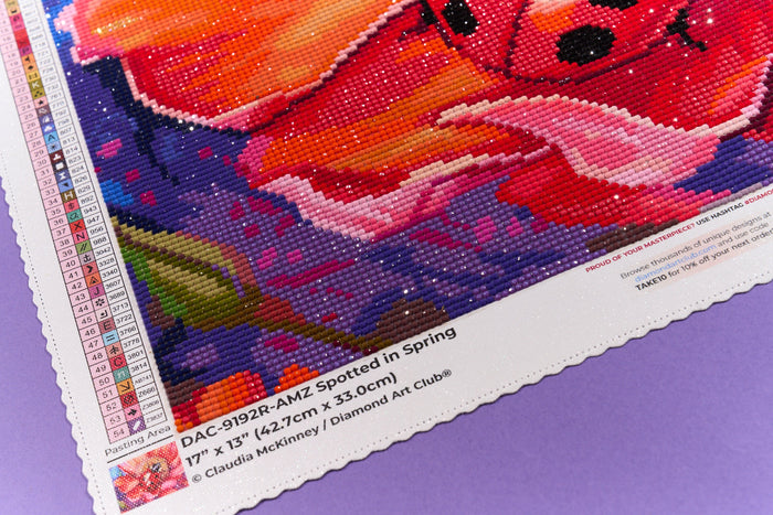 Diamond Painting Spotted in Spring 17" x 13" (42.7cm x 33cm) / Round with 54 Colors including 1 AB and 3 Fairy Dust Diamonds / 18,600
