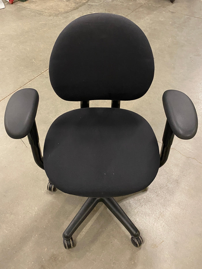 Steelcase Black Cushioned Adjustable Office Chair