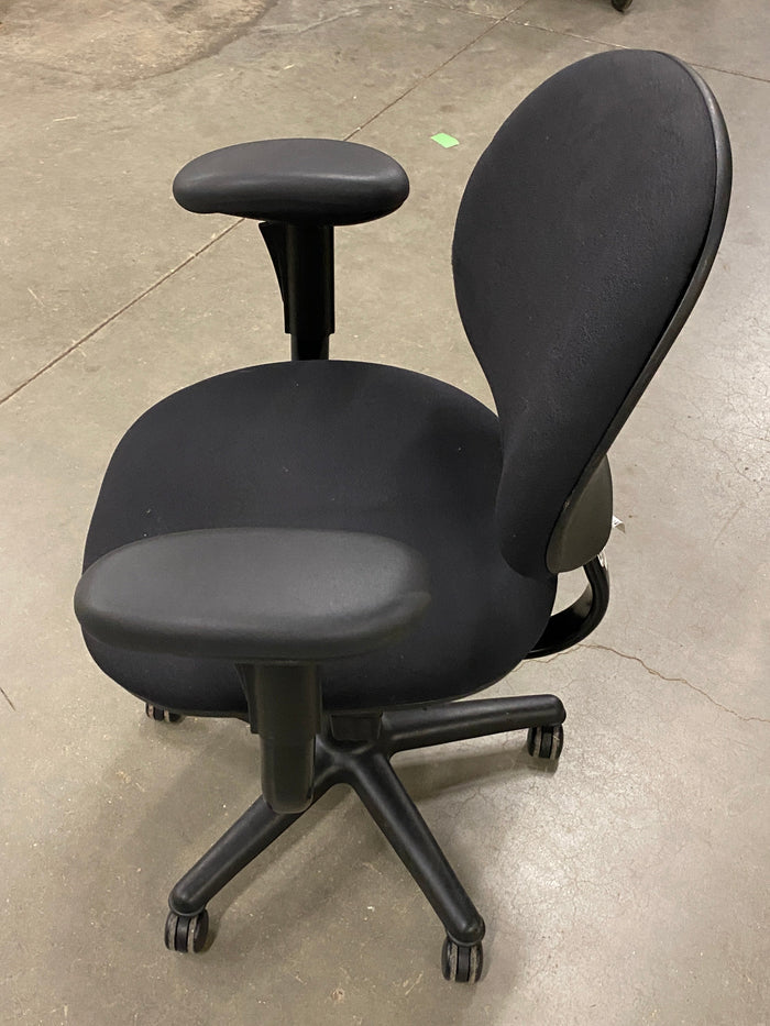 Steelcase Black Cushioned Adjustable Office Chair
