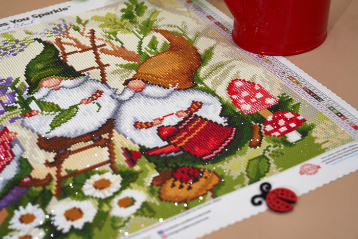 Diamond Painting Three Gnomes Gardening 19.6" x 15.7" (49.8cm x 39.8cm) / Round With 56 Colors Including 3 ABs / 25,276